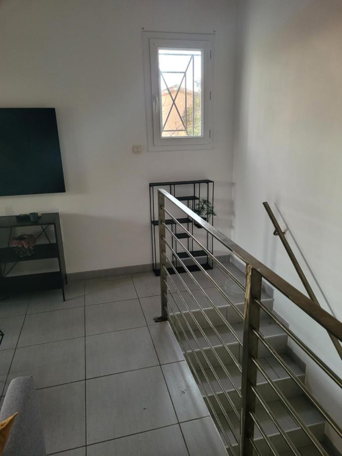 Appartement Avec Exterieur Aigues-Mortes Extérieur photo