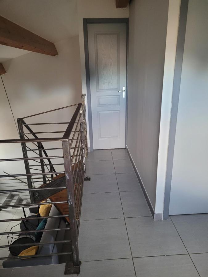 Appartement Avec Exterieur Aigues-Mortes Extérieur photo